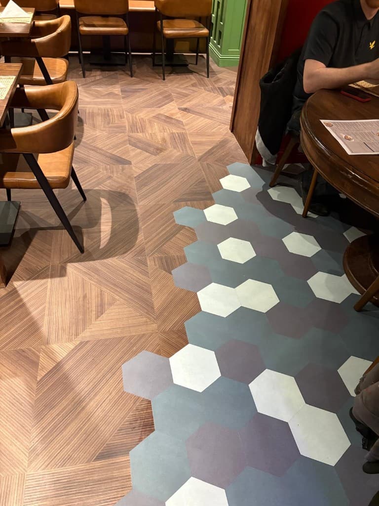 Curved cuts, stair scribes and precision corner detailing — Parfait Flooring, Glasgow