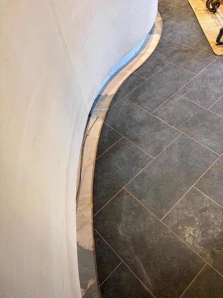 Curved cuts, stair scribes and precision corner detailing — Parfait Flooring, Glasgow